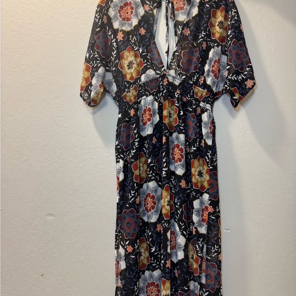Forever 21 Black Maxi Dress with Red, Gold, Cream Floral Print - Picture 2 of 12